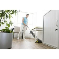 Kärcher Hartbodenreiniger BR 30/1 C BP Pack 18/30, Mit Akku, Leistung: 18 Volt -Kärcher 2ed8f8270dbfdea611e2f40b58876cf339093e57 hartbodenreiniger kaercher br 301 c bp pack 1830