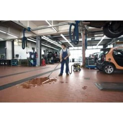 Kärcher Nass-Trockensauger NT 30/1 Tact L, 30 Liter, 1380 Watt, Staubklasse L -Kärcher 472bdd6521f0a7ac1dd48fb69d96be81231b05b5 nass trockensauger kaercher nt 301 tact l