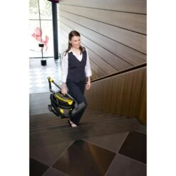 Kärcher Staubsauger T 15/1, 1.355-200.0, Mit Kabel, 700 Watt -Kärcher 5d581587eeb04c7d924c449fe3f4f32b0fbcf9b3 staubsauger kaercher t 151 1.355 200.0